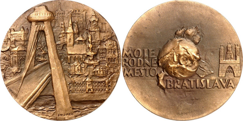 BRÜCKEN. 
BRATISLAVA. Medaille o.J. (1975) (v. L. Snopek) Widmung d. Künstlers ...