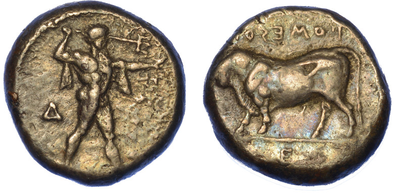 LUCANIA - POSEIDONIA.

Nomos, 480-400 a.C.

Poseidone in piedi a d., barbuto...