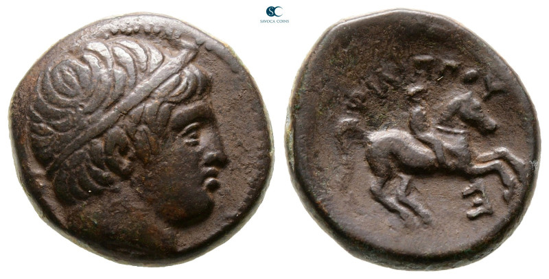 Kings of Macedon. Uncertain mint. Philip II of Macedon 359-336 BC. 
Bronze Æ
...