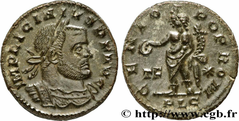 LICINIUS I
Type : Follis ou nummus 
Date : 315 
Mint name / Town : Lyon 
Metal :...