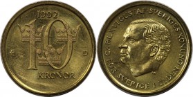 Europäische Münzen und Medaillen, Schweden / Sweden. Carl XVI. Gustaf. 10 Kronor 1992 D, Vorzüglich-stempelglanz, WinzigerFleck