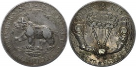 Europäische Münzen und Medaillen, Schweiz / Switzerland. Senat und die Stadt Bern. Taler Medaille 1706, Nach links schreitender Bär // Unter einem str...