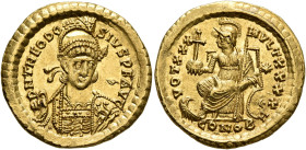 Theodosius II, 402-450. Solidus (Gold, 22 mm, 4.50 g, 6 h), Constantinopolis, 430-440. D N THEODO-SIVS P F AVG Pearl-diademed, helmeted and cuirassed ...