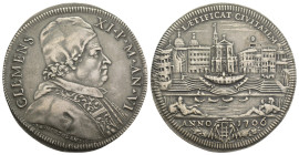 Medaglia - Clemente XI (1700-1721) Medaglia riproduzione "Mezza Piastra 1706, Veduta Porto di Ripetta" - Ag 835 - gr. 16,72 Ø 39 mm

BB+

SPEDIZIO...