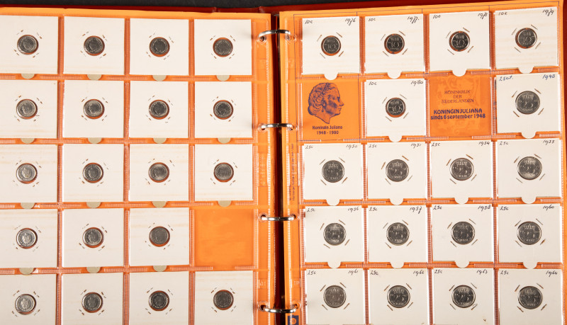 Coins Netherlands in boxes - Juliana album