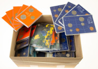 Coins Netherlands Oversea in boxes - Box with products KNM a.w. 10 and 50 Gulden in proof, Zilveren Dukaten en FDC-sets