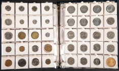 Medals in albums - Netherlands - Album containing appr. 300 medals and tokens, many 'stedenpenningen' and religious medals