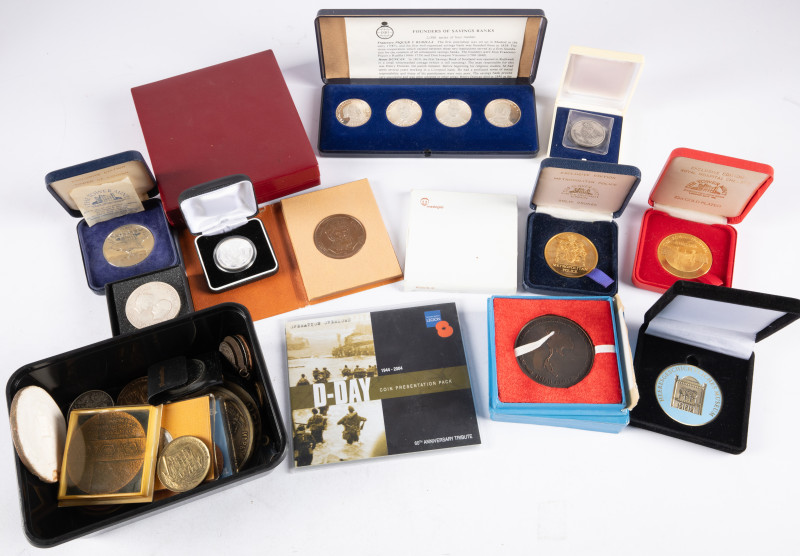 Medals in boxes - Miscellaneous - Lot medals incl. 'Odilon Redon' by J. Riviere/...