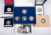 Medals in boxes - Miscellaneous - Lot of 9 silver and 5 base metal medals Slovenia