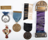 Medals in boxes - Miscellaneous - USA - Lot of 8 medals and badges incl. freemasonry e.g. 'Calvary Commandary providence Rhode Island, Knights Templar...