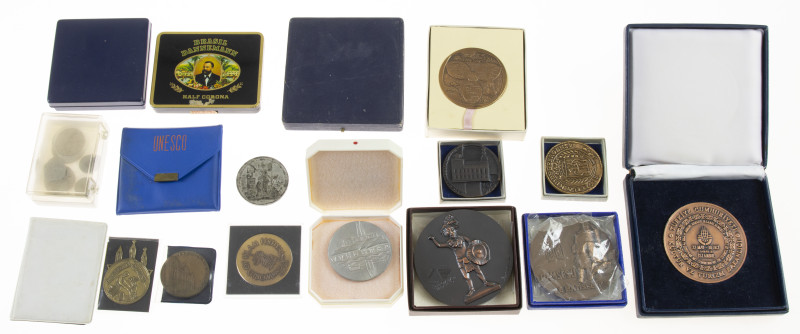 Medals in boxes - Miscellaneous - Lot of ca. 16 medals including 'Venezia a Marc...