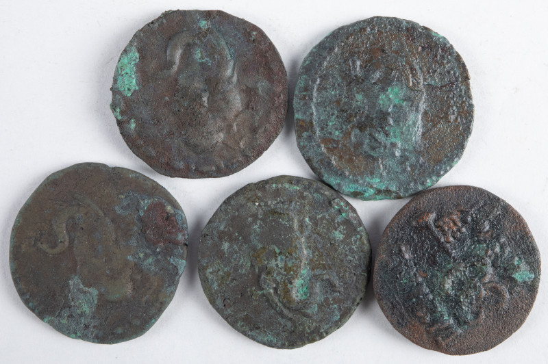 Ancient coins in lots - - Greek / Hellenistic coinage - Indo-Scythian, Maues, c....