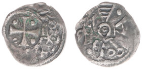 Graafschap Vlaanderen - Abdij van Ename? - Denarius ND (ca. 1120)(Ilisch 15.9 / Dbg 1457 / Vanhoudt G2343) – 0.43 gram – Obv. Hybrid Coloniagram, cros...