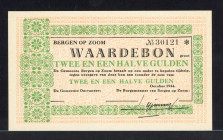 Banknotes Netherlands - Noodgeld - Bergen op Zoom - Emergency money WW II - 2½ Gulden October 1944 serienrs. 30121 * (T/J 10.2 / PL205.2) - Obv. Text ...