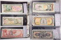 Banknotes world in albums - America (North, Middle and South) - Album banknotes South America among which Uruguay, Argentinia, Brazil, Chili, Ecuador,...