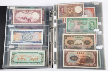Banknotes world in albums - World - Very attractive world collection of almost 200 pcs. In overall UNC conditions aw. Algeria, Bahamas, Bolivia, Burun...