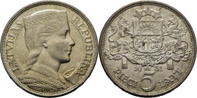 LETONIA. La República y escudo. 5 Latis. 1931- SC- o algo más floja