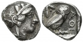 Ática. Tetradracma-Tetradrachm. 449-413 a.C. Atenas. (Gc-2526). Anv.: Cabeza de Atenea con casco a derecha. Rev.: Lechuza a derecha, mirando de frente...