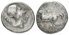 Corintia. Estátera-Stater. 400-375 a.C. (Pegasi-192). Anv.: Pegaso a izquierda. Rev.: Cabeza con casco de Atenea, a la derecha, estatua arcaica de un ...