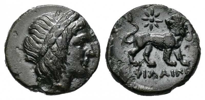 Jonia. AE 18. 313-290 a.C. Miletos. (Sng-977). Anv.: Cabeza de Apolo Didimaios l...