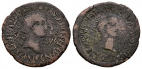 Cartagonova. Semis. 27 a.C.-14 d.C. Cartagena (Murcia). (Abh-614). Ae. 4,86 g. Calígula y Caesonia. Época de Augusto. Rara. BC. Est...60,00.