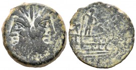 Licinia. As. 84 a.C. Roma. (Craw-354.3b). Anv.: Cabeza de Jano bifronte, encima I. Rev.: Proa de nave a derecha, encima figura masculina sosteniendo u...