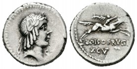 Calpurnia. Denario-Denarius. 90-89 a.C. Roma. (Ffc-249). (Cal-307f). Anv.: Cabeza laureada de Apolo, delante letra y signo fraccionario. Rev.: Jinete ...