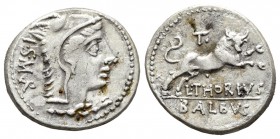 Thoria. Denario-Denarius. 105 a.C. Norte de Italia. (Ffc-1141). (Craw-316/1). (Cal-1300). Anv.: Cabeza de Juno Sospita a derecha, cubierta con piel de...