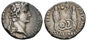 Augusto. Denario-Denarius. 7-6 a.C. Roma. (Ffc-22). (Ric-207). (Ch-43). Rev.: CL CAESARES AVGVSTI F COS DESIG PRINC IVVENT. Cayo y Lucio con sendos es...