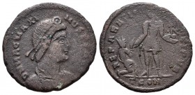 Magno Máximo. Maiorina. 383-6 d.C. Constantia/Arles. (Spink-20650). (Ric-26a-b). Rev.:  REPARATIO REIPVB en exergo TCON. Ae. 5,10 g. Muy escasa. BC. E...