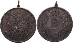 Japan: Mutsuhito (Meiji) 1867-1912: 1 Yen Jahr/Year 15 (1882), KM# Y A 25.2. 27,08 g mit Henkel, Kratzer, Randfehler, Broschespuren. Um sehr schön.
 ...