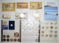 Alle Welt: Lot Münzen aus aller Welt, dabei Russland mit Olympiade Moskau, Silberunzen, Medaillen, zwei Minigoldmünzen sowie 3 Banknoten.
 [differenz...