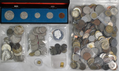 Alle Welt: Alle Welt, dabei: USA Silberdollar aus dem Jahr 1880 sowie weiteren USA Münzen, fast 30 CHF Nominale, nicht näher bestimmte antike Münzen, ...