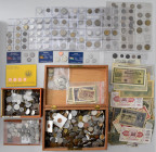 Alle Welt: Ca. 10 kg Münzen aus aller Welt und Deutschland in 2 Holzboxen und Lose. Dabei auch noch über 150 Banknoten, überwiegend Inflationszeit.
 ...
