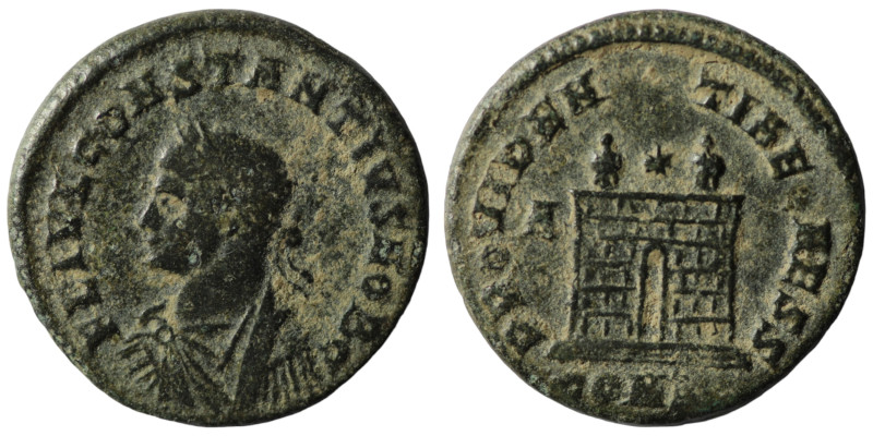 Constantinus II. (333-334 AD). Follis. Constantinople. Obv: CONSTANTINVS IVN NOB...