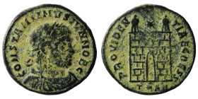 Constantinus II. (333-334 AD). Follis. Heraclea. Obv: CONSTANTINVS IVN NOB C. laureate bust of Constantinus right. Rev: PROVIDENTIAE CAESS. Campgate w...