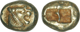 LYDIE
Sardes (600-590) : Trité d'électrum à la tête rugissante de lion à droite, avec une verrue sur le front - R/: 2 carrés creux juxtaposés
 - TTB...