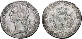 LOUIS XV le Bien aimé (1715-1774)
Écu aux branches d'olivier & au bandeau
1762 C - TTB 30 (TTB-)
Rarissime !!!


DR 557, D 1680, GR 322, Dav# 13...