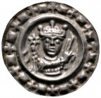 Altdeutsche Münzen und Medaillen 
 Ulm, königliche Münzstätte 
 Friedrich II. 1215-1250 
 Brakteat um 1235. Gekröntes Brustbild, links ein reich ve...