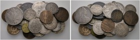 Lots altdeutscher Münzen und Medaillen 
 35 Stücke: Diverse Prägungen von Sachsen, Preußen, Hessen etc., etwas RDR/Habsburg (Quadrans 1746 und 6 Kreu...