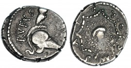 CORDIA. Denario. Roma (46 a.C.). A/ Casco corintio, encima, lechuza y destrás: RVFVS. R/ Égida de Minerva, en el centro, cabeza de Medusa, alrededor: ...