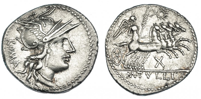 TULLIA. Denario. Roma (120 a.C.). R/ La Victoria en cuádriga a der., debajo: A; ...