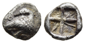 MACEDON. Eion. Trihemiobol (circa 480-470 BC). 

Obv: Goose standing to right, head reverted to left; above, annulet.
Rev: Irregular incuse square pun...