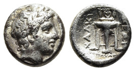 MACEDON. Chalkidian League. Olynthos. Diobol (circa 358-355 ). Magistrate Olympichos. 

Obv: Laureate head of Apollo right.
Rev: XALKI- ΔEΩN // ΕΠΙ ΟΛ...