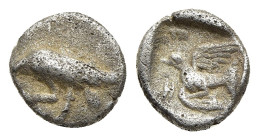SIKYONIA. Sikyon. Hemiobol (circa 450-425 BC). 

Obv: Raven stalking left.
Rev: Dove flying left; E above, value mark H below head.

BCD Peloponnesos ...