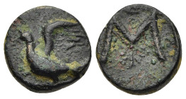 SIKYONIA. Sikyon. Ae (circa 365/345-335/30 BC). 

Obv: Dove flying left.
Rev: Large M, palmette below.

HGC 5, 269.

Condition: Very fine.

Weight: 2,...