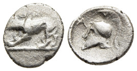 ARGOLIS. Argos. Trihemiobol (circa 330-270 BC). 

Obv: Wolf at bay to left; above, archaic heta. 
Rev: Laureate and crested Corinthian helmet to left ...