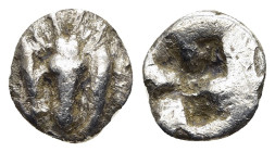 MYSIA. Kyzikos. Hemiobol (circa 550-500 BC).

Obv: Stag's head facing between two tunny fish swimming upwards. 
Rev: Quadripartite incuse square. 

Kl...
