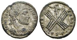 CONSTANTINE I 'THE GREAT' (307/10-337). Follis. Thessalonica.

Obv: CONSTANTINVS AVG
Laureate and cuirassed bust right.
Rev: VIRT EXERC / •TS•Γ•
Sol s...