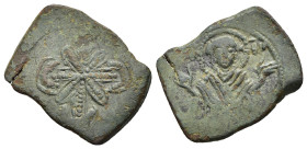 EMPIRE of NICAEA. Anonymous (1227-1261). Ae Tetarteron. Magnesia.

Obv: Pelleted cross, with crescent ends; all over pelleted saltire cross.
Rev: MP -...